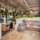 A bar on the leftside and in the front a place to present