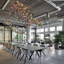 Double glass Route 66 office wall with industrial look an feel
