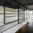 QbiQ "Route 66" partition wall with industrial look