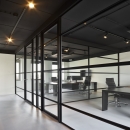 QbiQ "Route 66" partition wall with industrial look