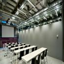 A class room withsteel panels partition walls of QbiQ