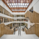 Overview of the stairs, floors and offices