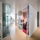 Privacy room with double glass partitions