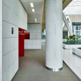 QbiQ Safety Glass partition at Canon Production Printing Venlo.