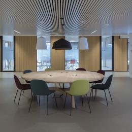 Kitchenettes with in the background QbiQ melamine partitions