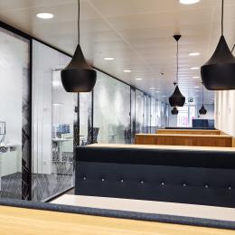 IQ-Structual systeemwand met flush kaderdeuren