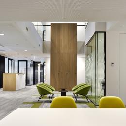 Single and double glass walls 