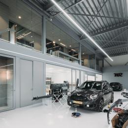 Glass partition in the workshop at Wraptor Nootdorp