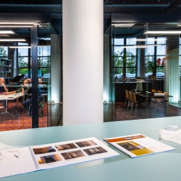Double glazed meeting room