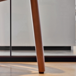 Detail Route 66 Bright floor and vertical element