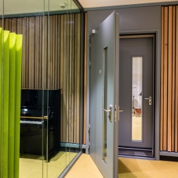 Glass partitions with high acoustic values at Centre Ceramique Maastricht