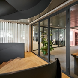 Fire resistant glass wall EW60 at Floating Office in Rotterdam.