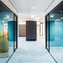iQ Single partition with KDEC framed door