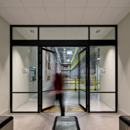 iQ PROTECT Smoke S200 smoke-resistant partition wall 