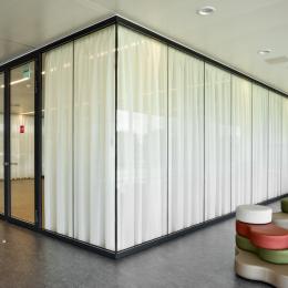 Auditorium made of IQ Protect Fire EW30 fire resistant glass
