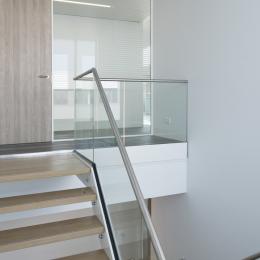 Partition wall an HPL door in the stairway 