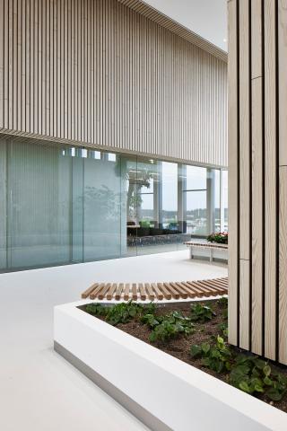 Glass partition with iQ-Single Safe with 10.10.2 layered glass