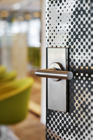 Full glass door with door handle