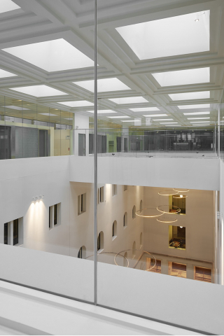 IQ-Protect fire resistant glass EI30 + EW60