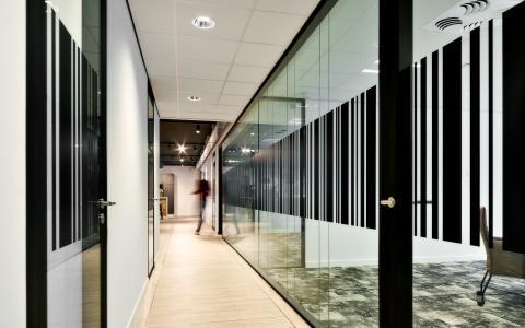 100mm thick system wall with double glazing 