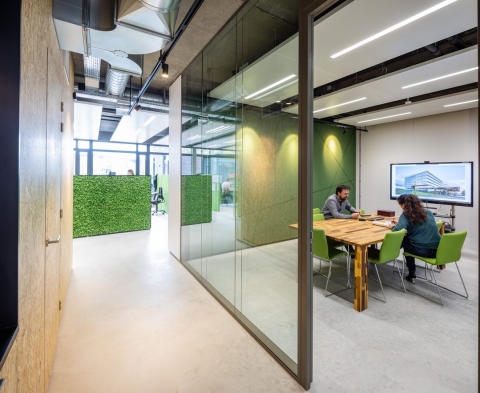 Glass partitions at a meeting room