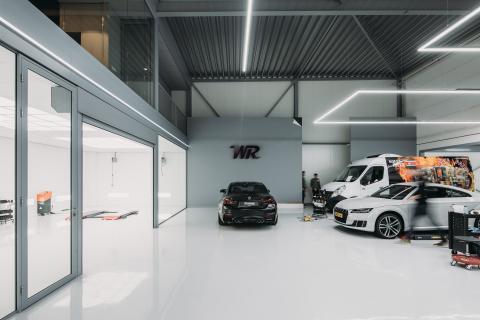 Glass partition in the workshop at Wraptor Nootdorp
