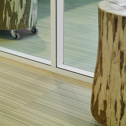 Floor Track iQ PRO Glass
