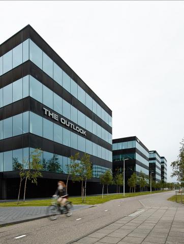 Building The Outlook at Schiphol 