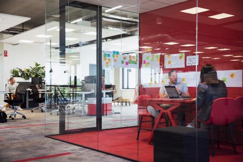 QQ1 free standing office with Aluminum framed door KDEC and 6.6.2 glass