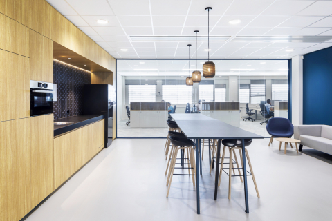 iQ PROTECT Smoke Sa glass partition