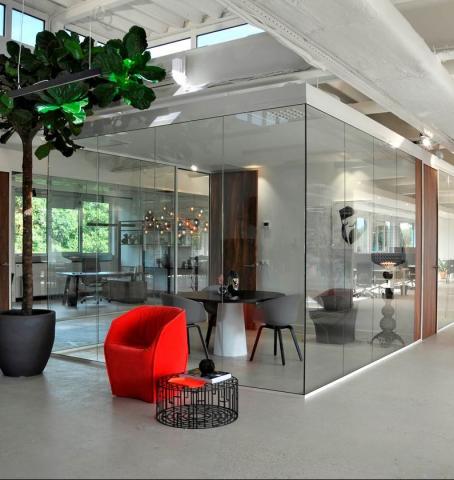 QbiQ QQ1 freestanding glass box office