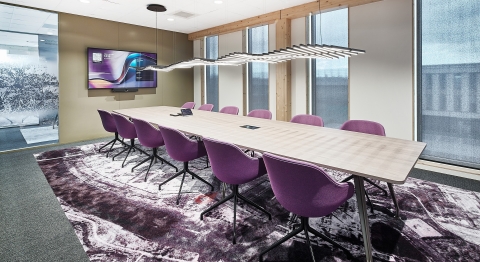 Conversation room with iQ PRO Steel partition at BDO West Brabant Breda