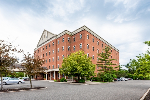 Building Family and Children's Association in Garden City, USA