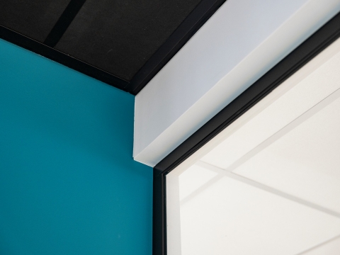 iQ Single ceiling detail