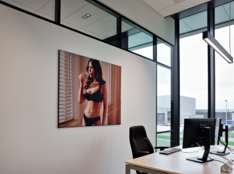 Consulting room with high sound insulation at Hunkemüller in Distribution Center in Almere