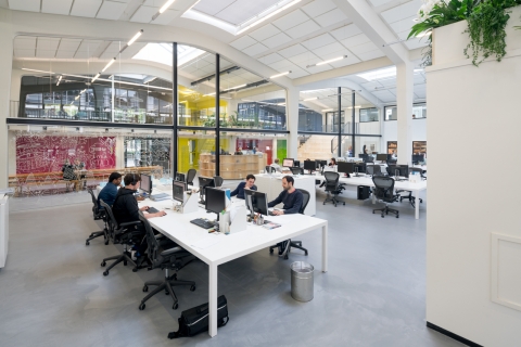 6 meter hight glass partitions at MVRDV Architects