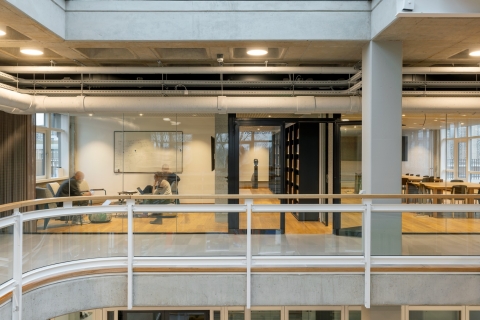 Fire resistant glass wall with Ei60 classification at Nikhef Amsterdam.
