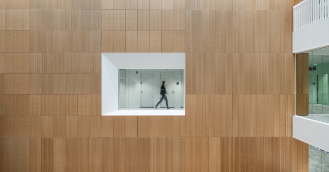 Fireproof and fall-through resistant glass wall.